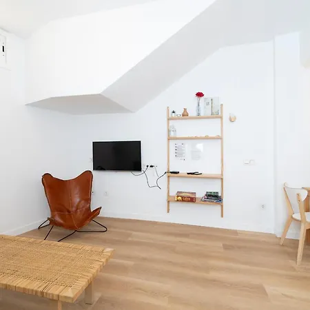 Duplex Victoria Amplio Y A 15 Min Del Centro Y Calle Larios Apartamento